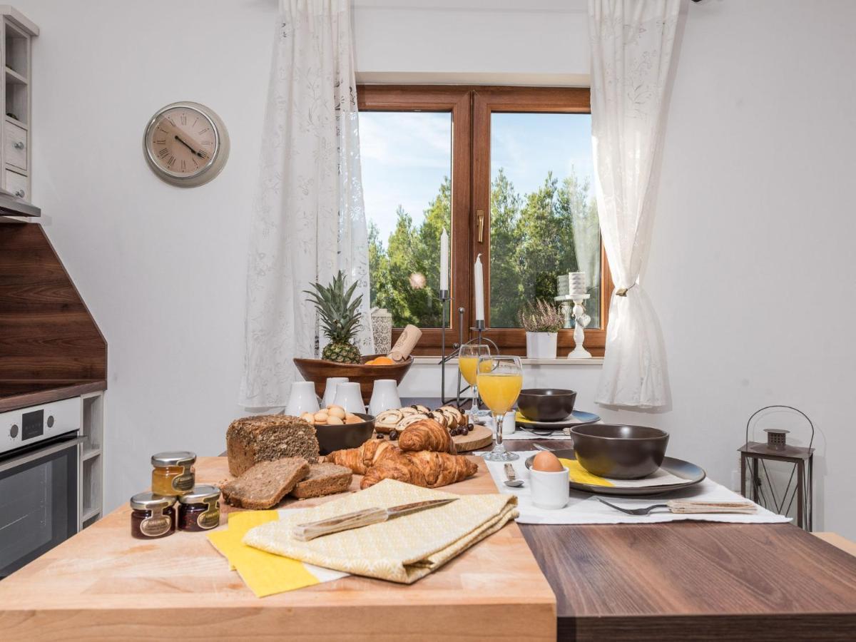 Holiday Home Velebit By Interhome Rovanjska Esterno foto