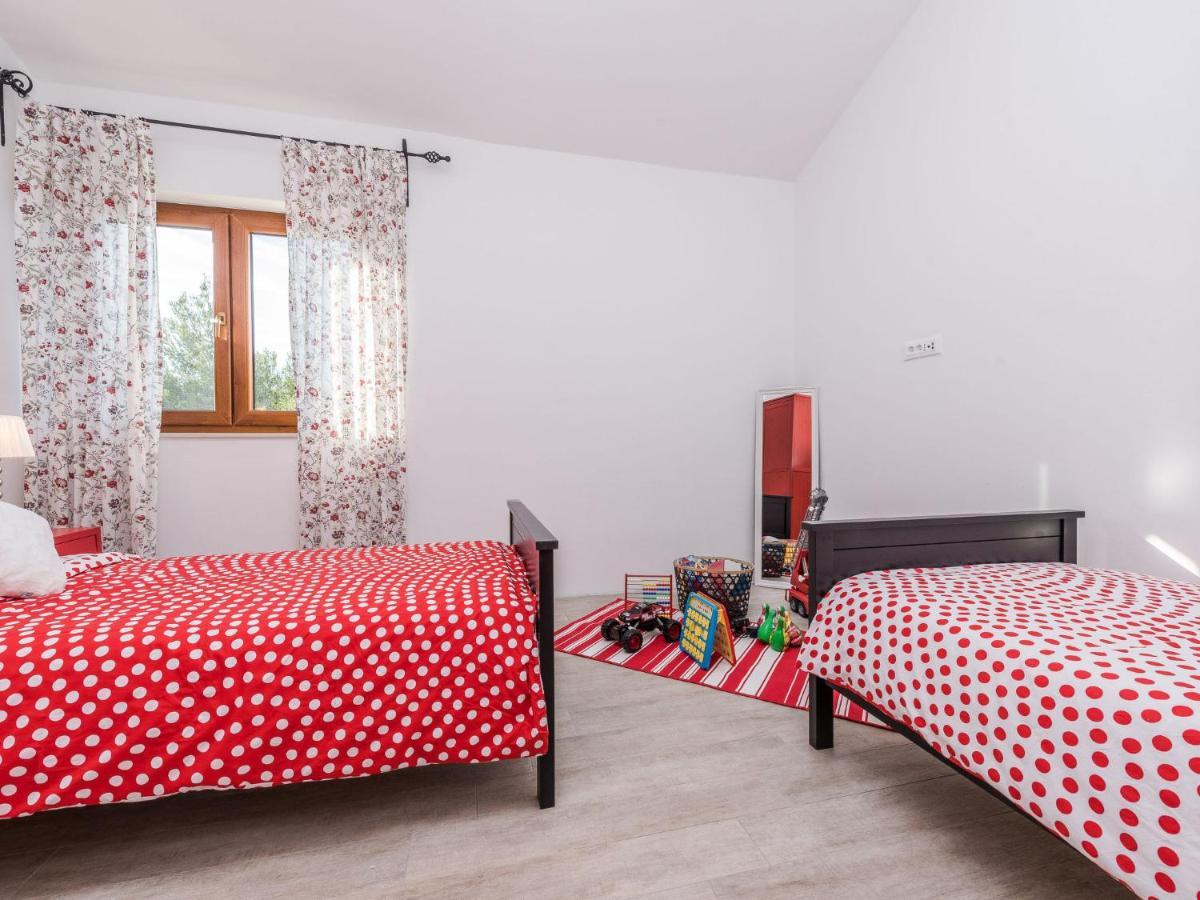 Holiday Home Velebit By Interhome Rovanjska Esterno foto