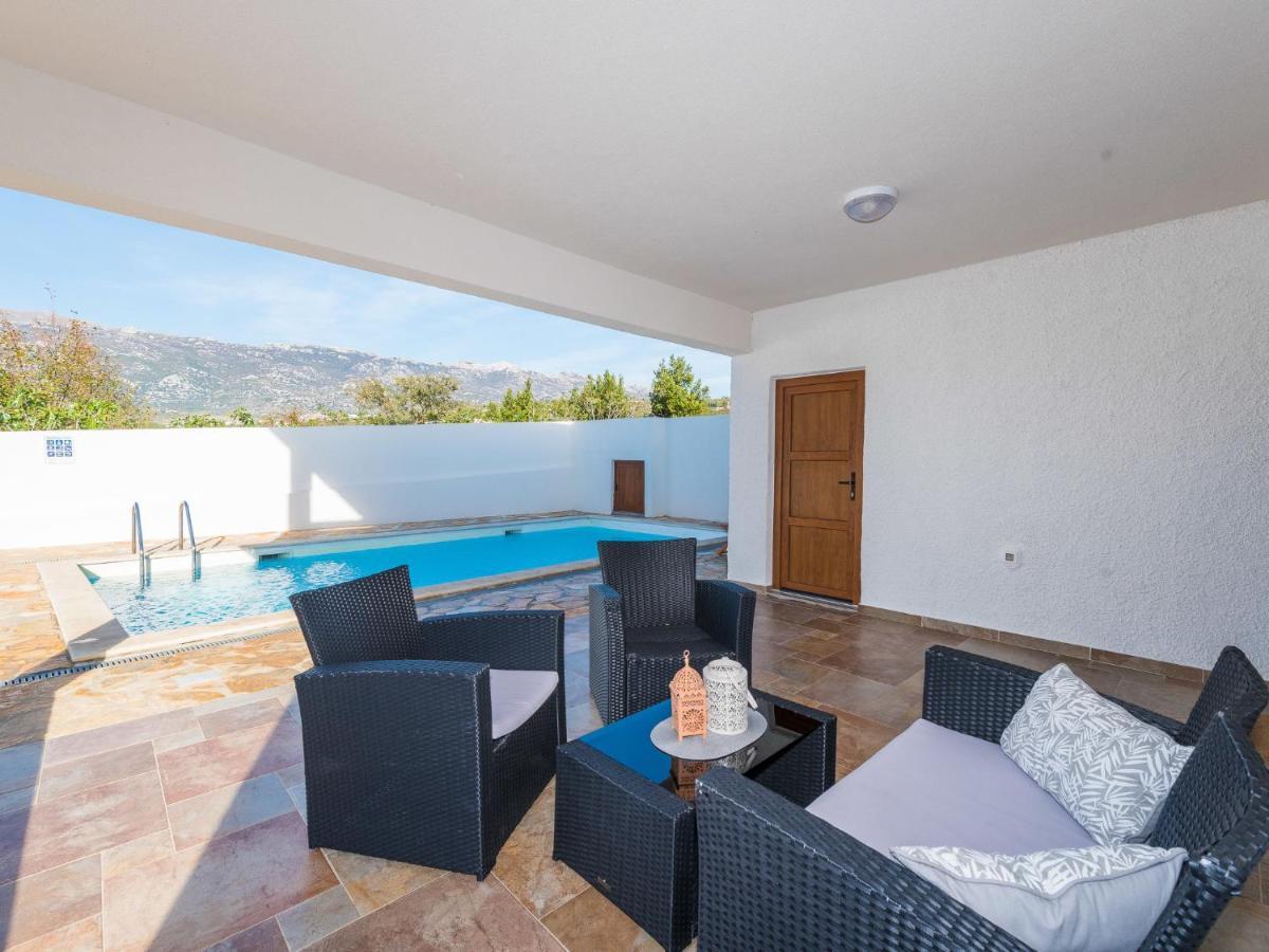 Holiday Home Velebit By Interhome Rovanjska Esterno foto
