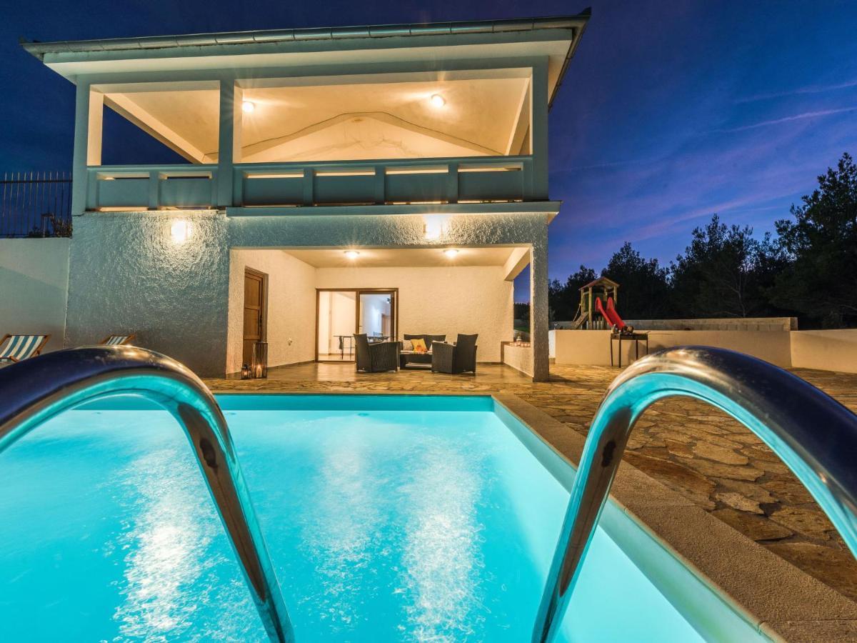 Holiday Home Velebit By Interhome Rovanjska Esterno foto