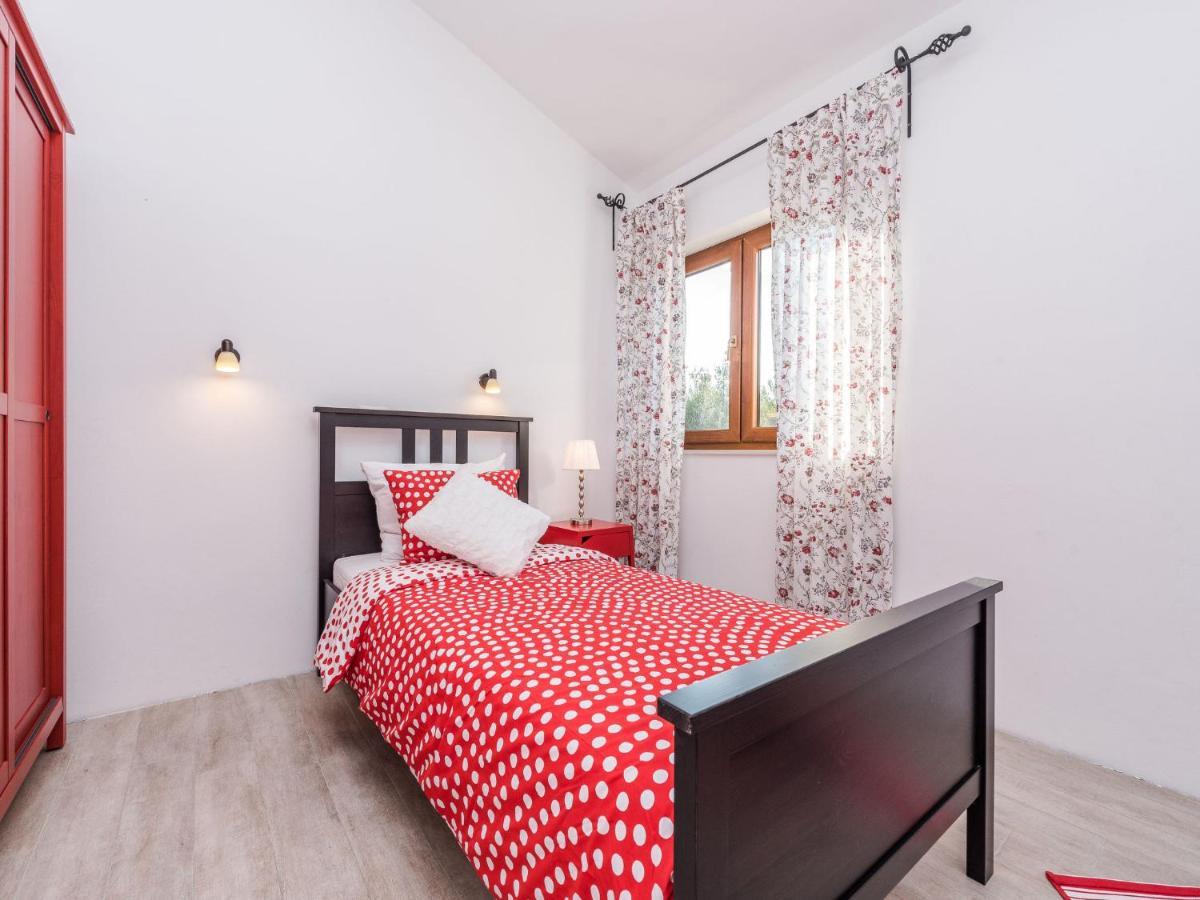 Holiday Home Velebit By Interhome Rovanjska Esterno foto