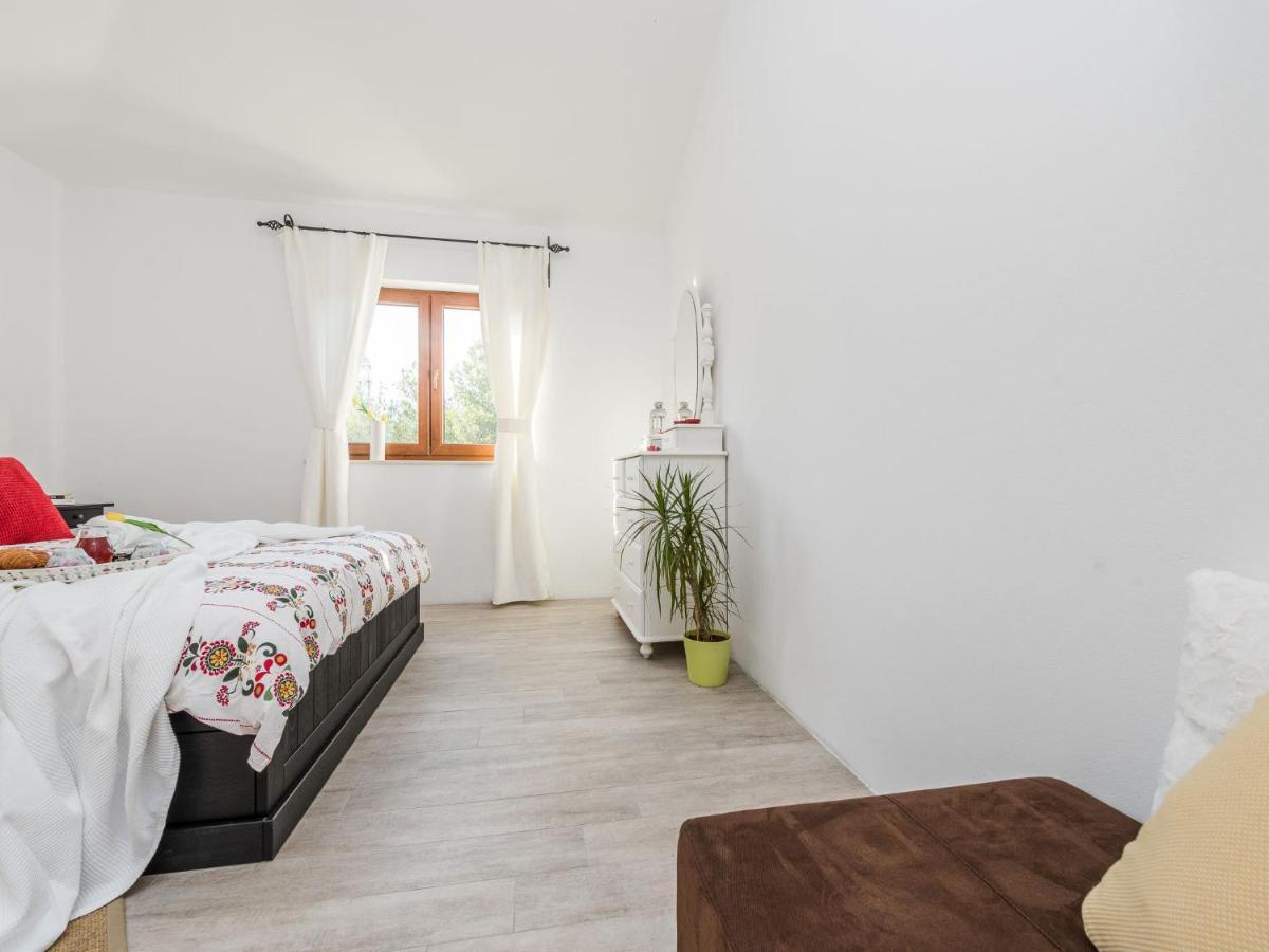 Holiday Home Velebit By Interhome Rovanjska Esterno foto